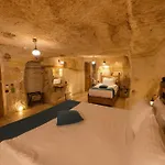 Peruna Cave * Göreme