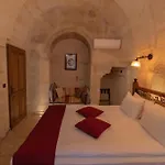 Peruna Cave Szálloda Göreme