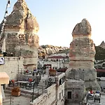 Peruna Cave Szálloda Göreme