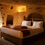 Peruna Cave * Göreme