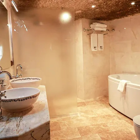 Hotel Peruna Cave *
