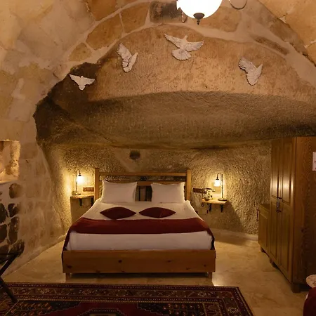 Hotel Peruna Cave *