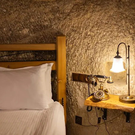 Hotel Peruna Cave *