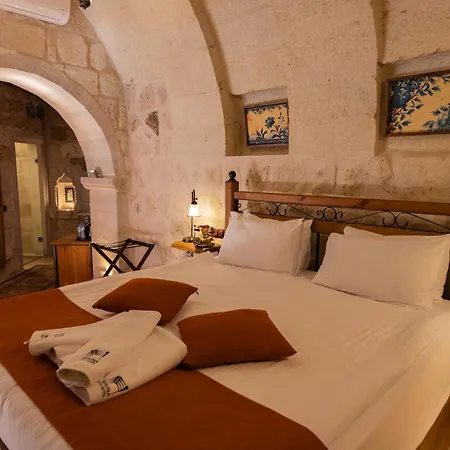 Peruna Cave 酒店 *