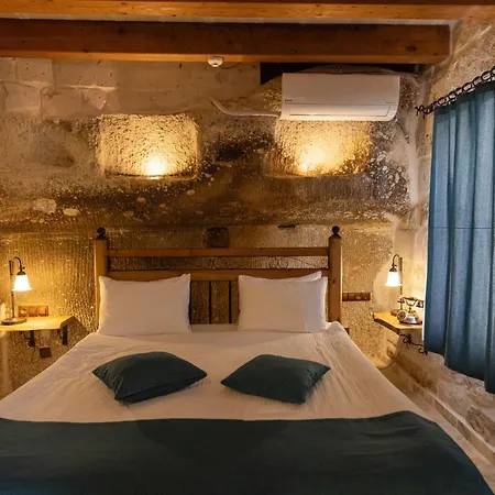 Peruna Cave 酒店 *