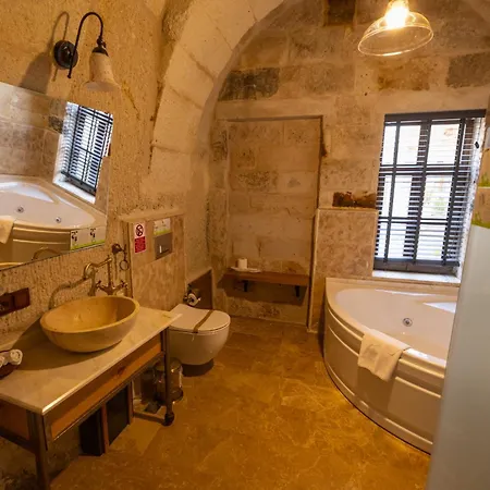 Peruna Cave Hotel