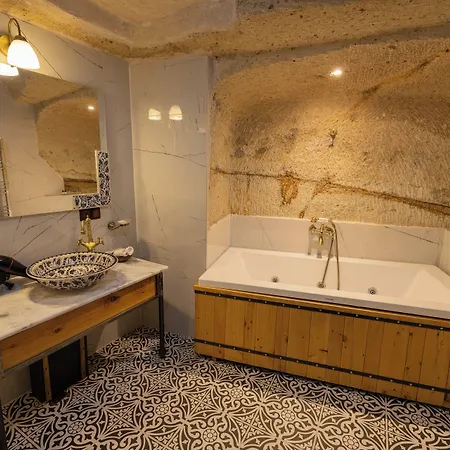 Hotel Peruna Cave